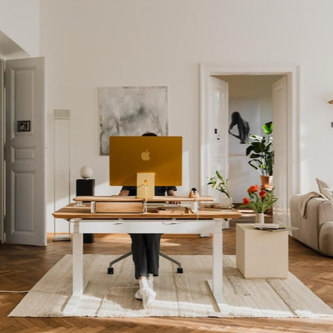 Desk Setup Pro – White Legs - Standing Desk with Shelf and Drawers, Complete Workstation, Home Office Furniture, Ergonomic Desk Organizer